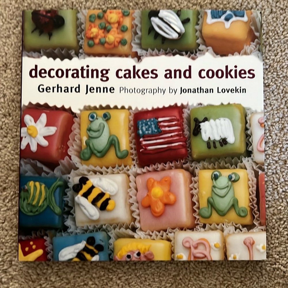 Decorating Cakes and Cookies by Gerhard Jenne - Picture 1 of 16